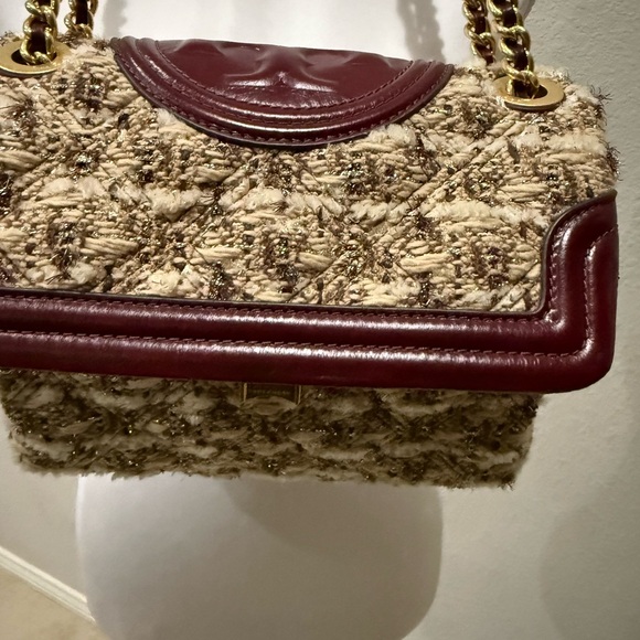 Tory Burch Tweed Leather Handbag with Gold Accents - Picture 2 of 7